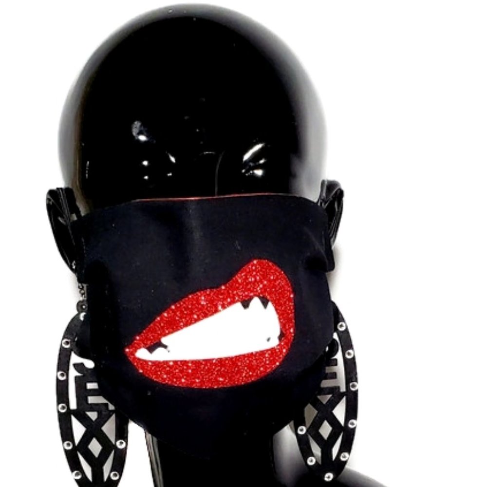 Sexy Lips Handmade Face Mask, Reuse & Wash.